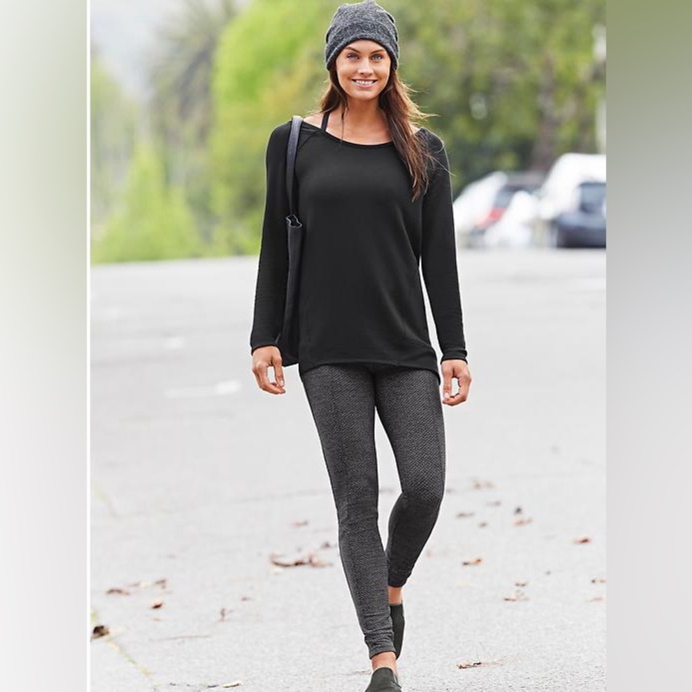 ATHLETA studio wide crewneck‎ black sweatshirt size XL